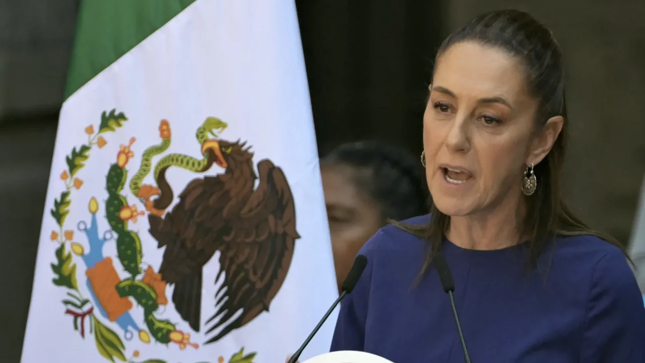 Presidenta de México visitará a heridos tras accidente ferroviario