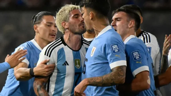 A qué horas juega Uruguay vs. Argentina: prográmese para ver en vivo el clásico rioplatense
