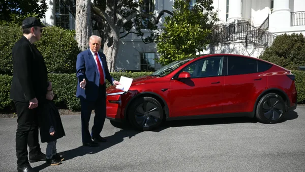 Tesla enfrenta un nuevo problema con sus vehículos: más de 40.000 deberán ser revisados