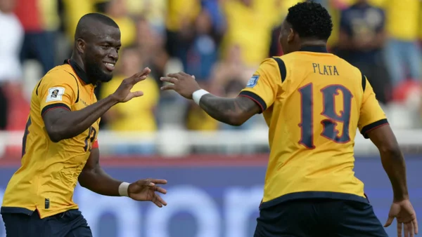 ¡Ecuador manda en el marcador! Enner Valencia firma el 2-0 ante Venezuela: vea el golazo
