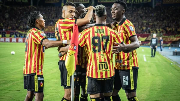 Pereira no pudo frente a un Once Caldas con 10 hombres y sigue lejos del grupo de los ocho