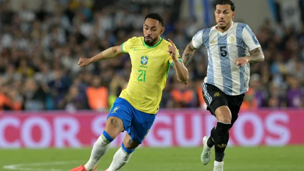 Matheus Cunha silenció al Monumental y venció al 'Dibu': video de su golazo en Argentina vs. Brasil