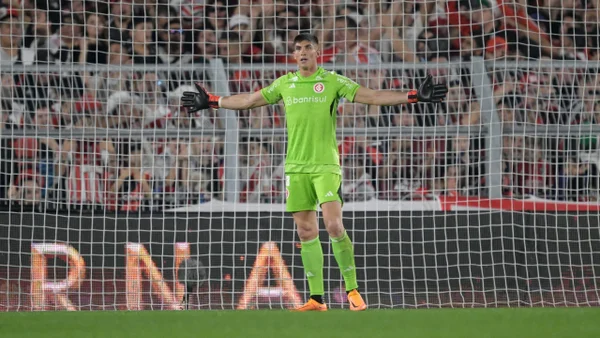 Conmebol aplicará nueva regla para arqueros en Copa Libertadores y Sudamericana