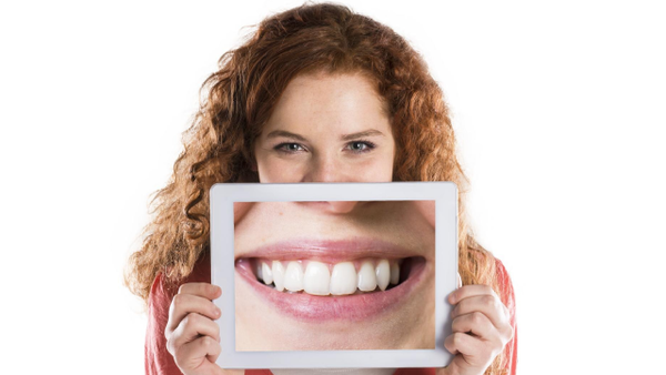 Errores comunes en la higiene oral que afectan dientes y encías Errores comunes en la higiene oral que afectan dientes y encías