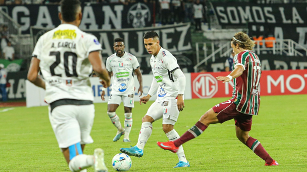 Jhon Arias y Germán Cano amargaron el debut de Once Caldas en Sudamericana: vea el gol de Fluminense