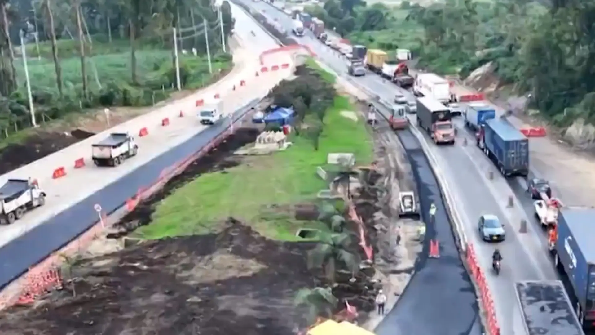 Vía Bogotá - Girardot