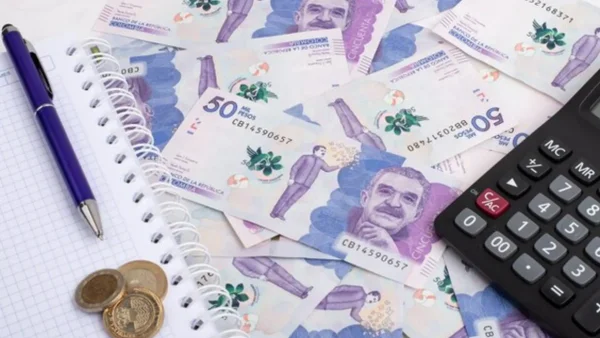 “Aumento de la deuda implica un riesgo para la sostenibilidad fiscal”: dura alerta de la Contraloría