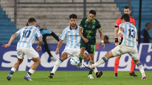 Fabian Sambueza no perdonó a Racing y marcó el segundo para el Bucaramanga en Libertadores