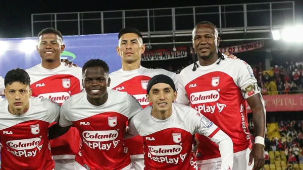 Sigue la crisis en Santa Fe: importante jugador se peleó con un hincha