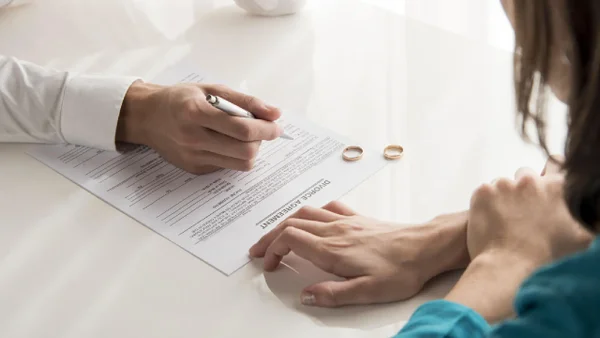 Reconocida actriz confirmó que se separó tras 17 años de matrimonio: estos son los detalles Reconocida actriz confirmó que se separó tras 17 años de matrimonio: estos son los detalles