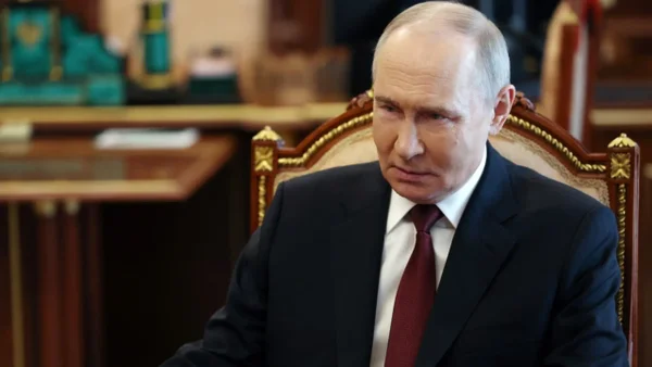 Rusia anuncia 30 horas de tregua con Ucrania por Pascua