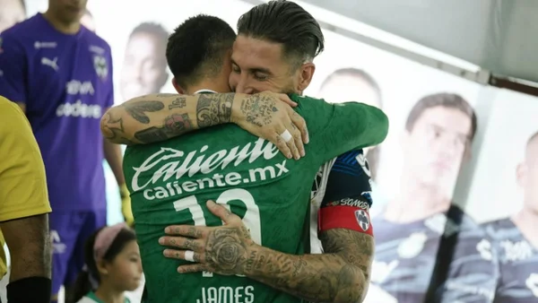 ¡Emocionante! James y Sergio Ramos se reencontraron con un sentido abrazo en cancha