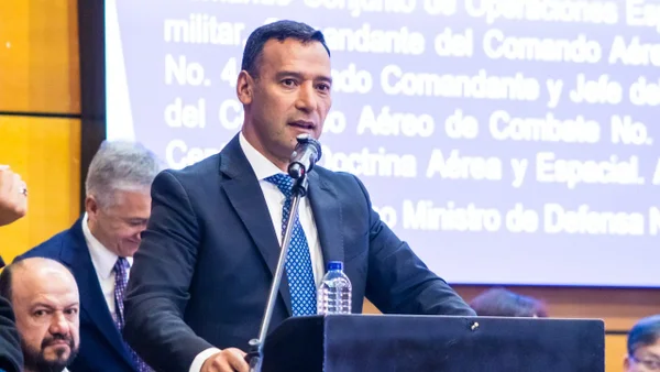 Ministro de Defensa dijo que no habrá despliegue adicional de tropas a la frontera con Venezuela
