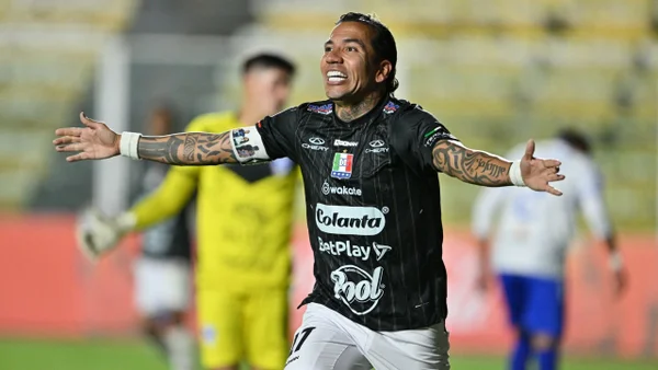 Dayro Moreno, imparable: triplete y victoria de Once Caldas en La Paz