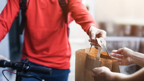 Usuarios de billetera Dale! tendrán grandes beneficios tras alianza con plataforma de domicilios Usuarios de billetera Dale! tendrán grandes beneficios tras alianza con plataforma de domicilios