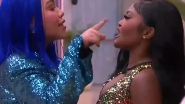 La Jesuu ingresó a la Casa de los Famosos y tuvo fuerte cruce de palabras con Yina Calderón