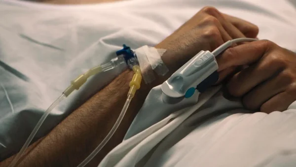 Paciente ha perdido el 98% de la movilidad en su cuerpo por falta de medicamentos