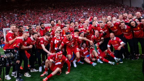 Los tres jugadores del Liverpool que ya tendrían su salida definida tras el título Los tres jugadores del Liverpool que ya tendrían su salida definida tras el título