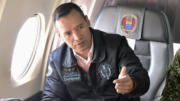 Mindefensa anunció acciones militares contra la 'Jaime Martínez' tras liberación de Lyan