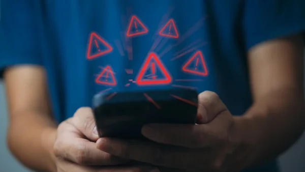 ¿Robo de datos?: esta es la peligrosa función de su celular que debería desactivar