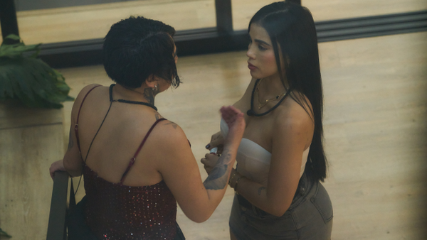 "Yo le conozco el pasado": Yina Calderón le lanzó fuerte advertencia a Karina García en La Casa de los Famosos