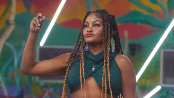 ¿Es una copia?: La Jesuu cuestiona la originalidad de la sección de las ‘chicas fuego’