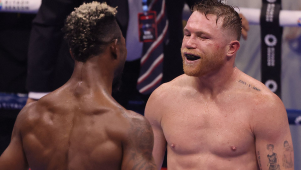 Así fue el triunfo de Canelo Álvarez sobre William Scull: vuelve a ser campeón indiscutible del peso supermediano