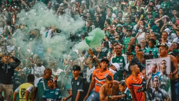 Hinchas del Cali fueron sorprendidos con armas blancas y estupefacientes previo al juego ante Tolima