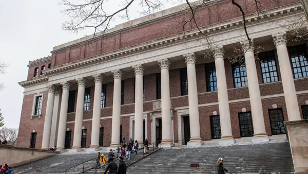 Este es el plazo que Trump dio a Harvard para defender matrícula de estudiantes extranjeros Este es el plazo que Trump dio a Harvard para defender matrícula de estudiantes extranjeros