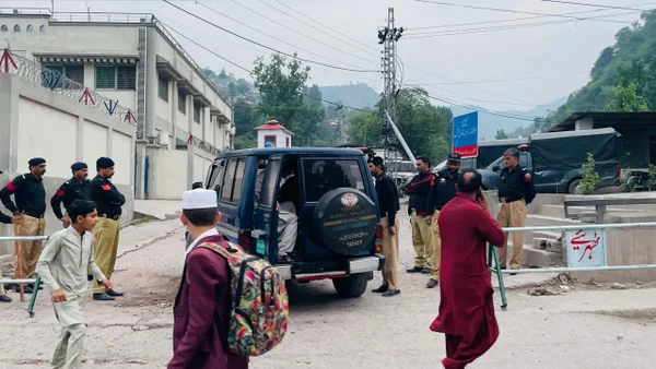 Aumenta la tensión entre India y Pakistán tras bombardeos que dejan ocho muertos