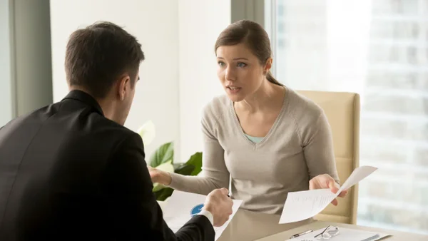 Su primer empleo duró solo cuatro horas: la historia de una joven que conmovió las redes sociales