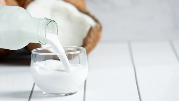 Leche de coco: el vegetal exótico que acelera el metabolismo y gana terreno en dietas saludables