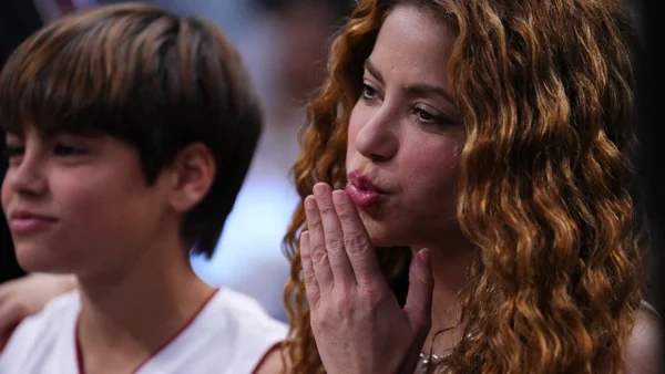 Milan y Sasha sorprenden al tener su debut musical en compañía de Shakira