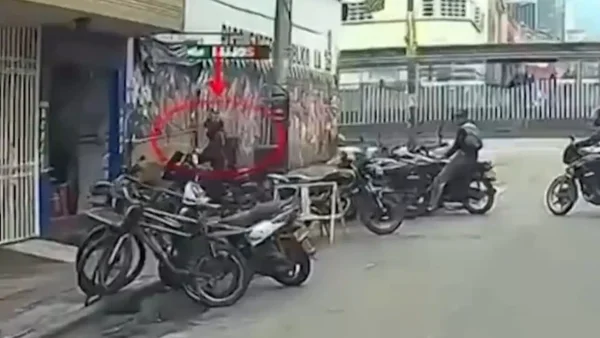 "Eso es un chicharrón": policía le dijo a víctima de robo que no denunciara para no quedarse en la estación