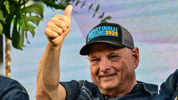 Expresidente panameño Ricardo Martinelli envía mensaje tras recibir asilo político en Colombia Expresidente panameño Ricardo Martinelli envía mensaje tras recibir asilo político en Colombia