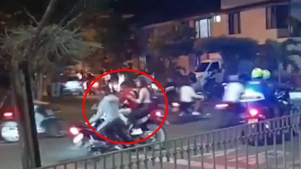 VIDEO | Motociclistas chocaron intentado huir tras redada de la Policía por piques ilegales en Tuluá