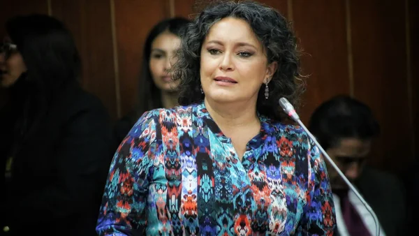 Angélica Lozano recibe la reforma laboral: estos son los senadores que integran la Comisión Cuarta