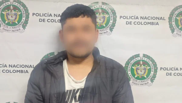 Cayó ‘Erick Chupeta’, temido cabecilla de Los Pepes en Bogotá: este es su prontuario Cayó ‘Erick Chupeta’, temido cabecilla de Los Pepes en Bogotá: este es su prontuario