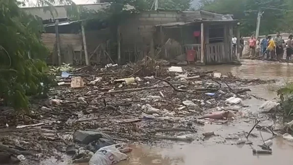 Fuertes lluvias provocan inundaciones y deslizamientos en Antioquia, Valle del Cauca y Caldas