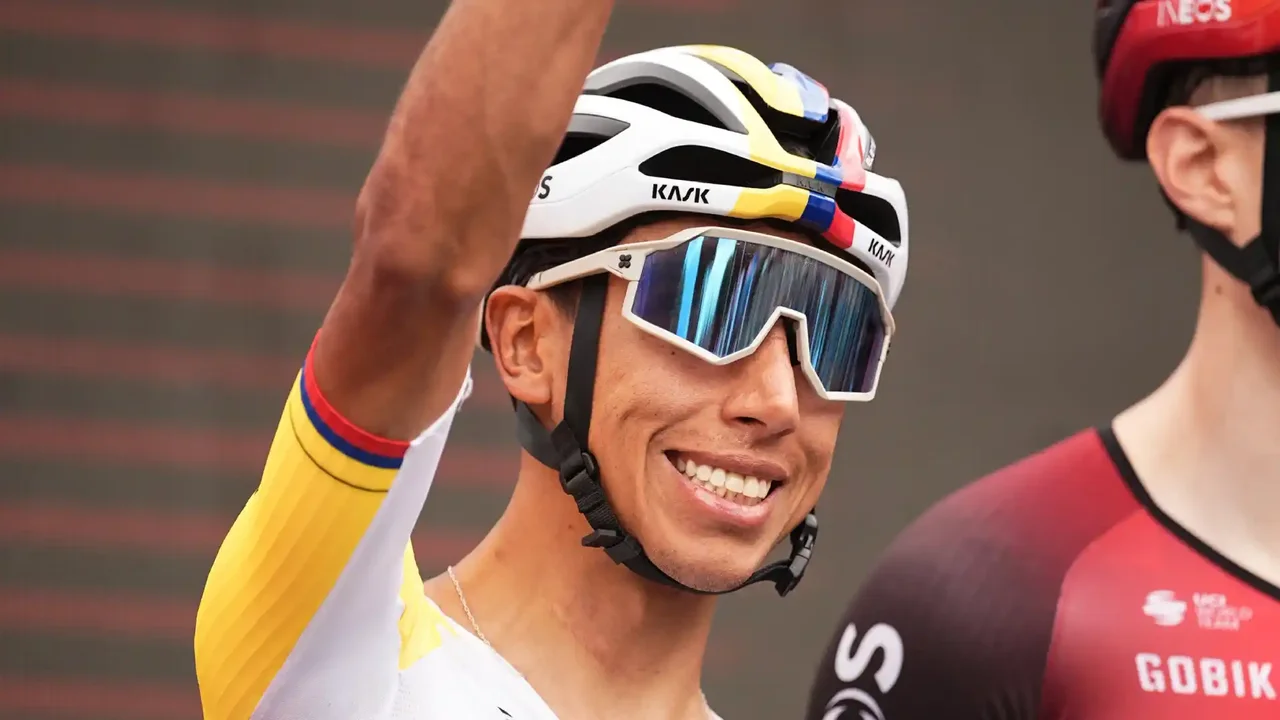 ¡Egan Bernal imparable! Brilló en la etapa 9 del Giro de Italia: así ...