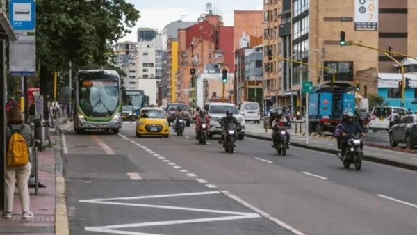 Ojo: Esta será la alta suma que deberá pagar si invade el carril preferencial en la carrera séptima Ojo: Esta será la alta suma que deberá pagar si invade el carril preferencial en la carrera séptima