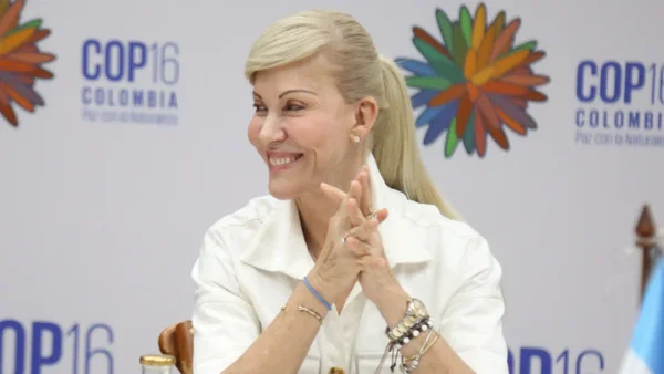 “Fue algo de calentura”: Dilian Francisca Toro sobre advertencia de bloqueo de recursos del gobierno