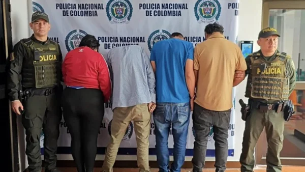 Capturadas cuatro personas que se hicieron pasar por policías para robar a adulto mayor