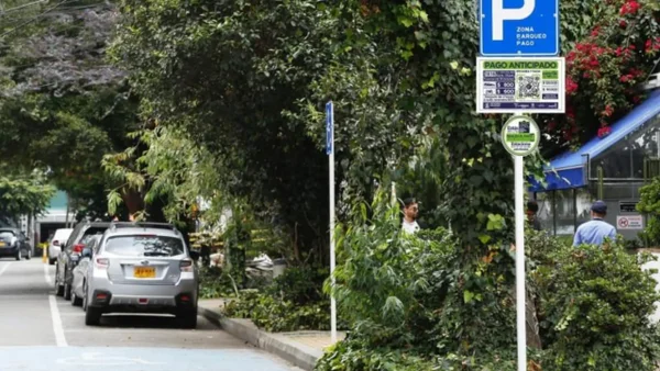 Bogotá amplía opciones digitales para pagar zonas de Parqueo Pago: ¿de qué se trata?