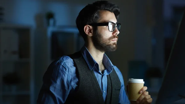 Tiempo de espera que tendría que tener un trabajador para jubilarse si sube la edad de pensión