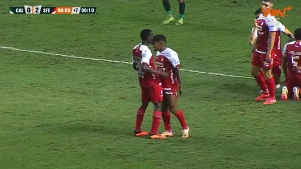 Dimayor anunció dura sanción contra jugadores de Santa Fe tras pelearse en pleno partido