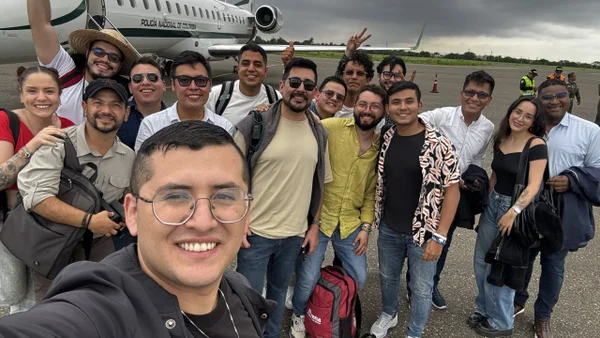 Piden aclarar el uso de un avión oficial por parte de influencers: Mininterior y Policía responden Piden aclarar el uso de un avión oficial por parte de influencers: Mininterior y Policía responden