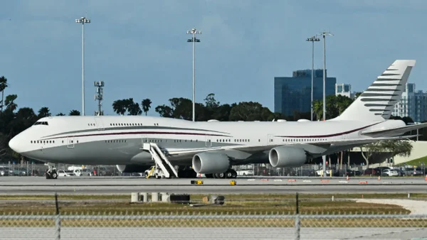 Así se ve el lujoso y costoso avión catarí en el que se movilizará Donald Trump