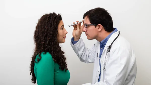 ¿Cómo mantener los ojos sanos? Estas vitaminas podrían evitar enfermedades visuales comunes