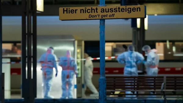 Mujer perpetró atroz ataque con cuchillo en una estación de tren en Alemania: 18 pasajeros heridos